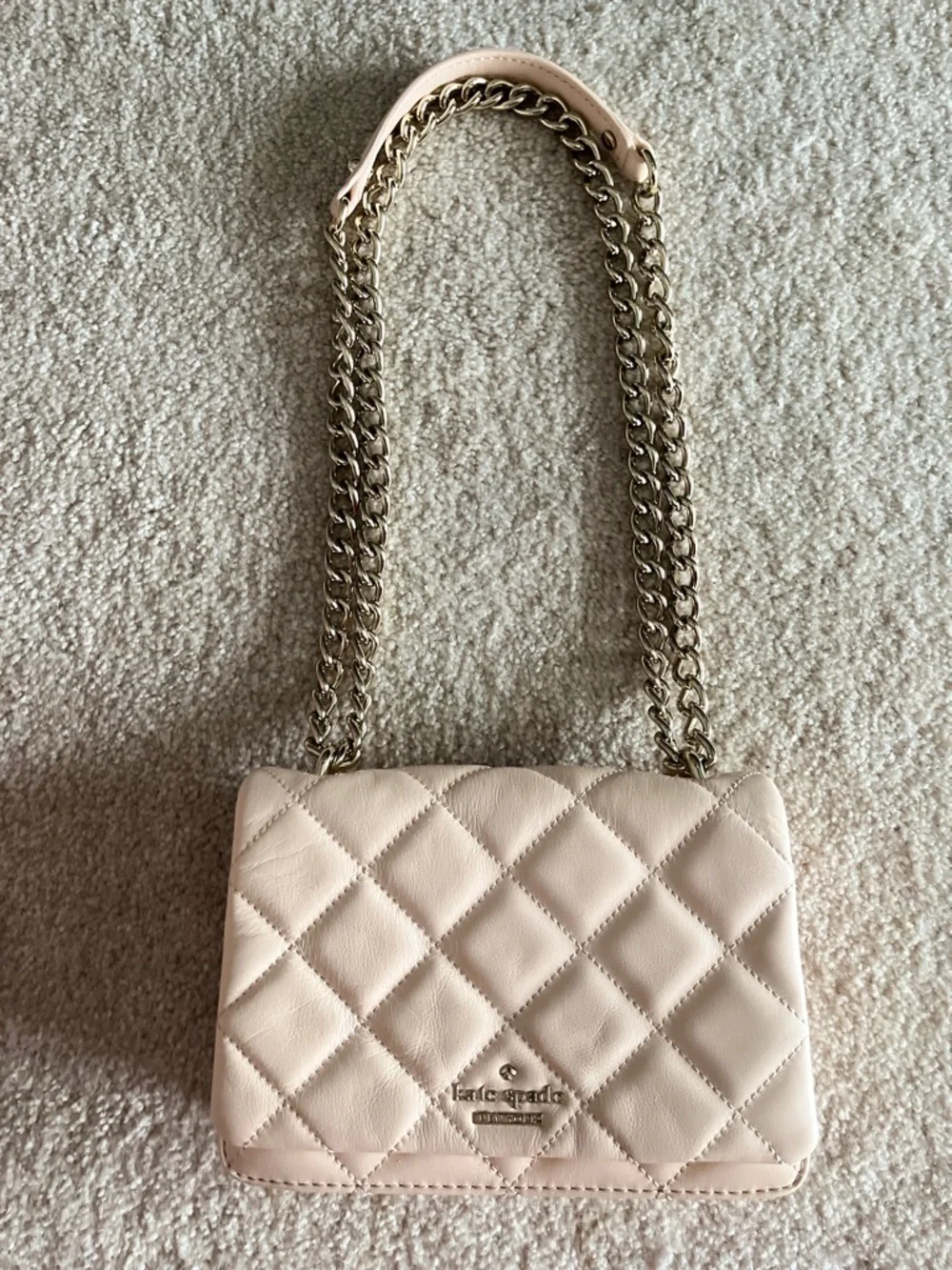 Kate Spade Emerson Place Mini Vivenna Quilted Leather Bag in Mousse Frosting - Picture 4 of 10